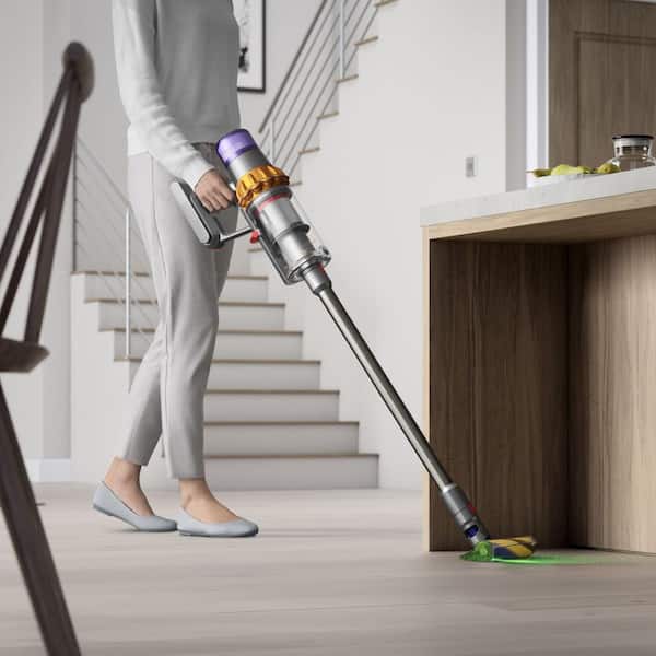Dyson V7 Fluffy Cordless Stick Vacuum for Hard Floors