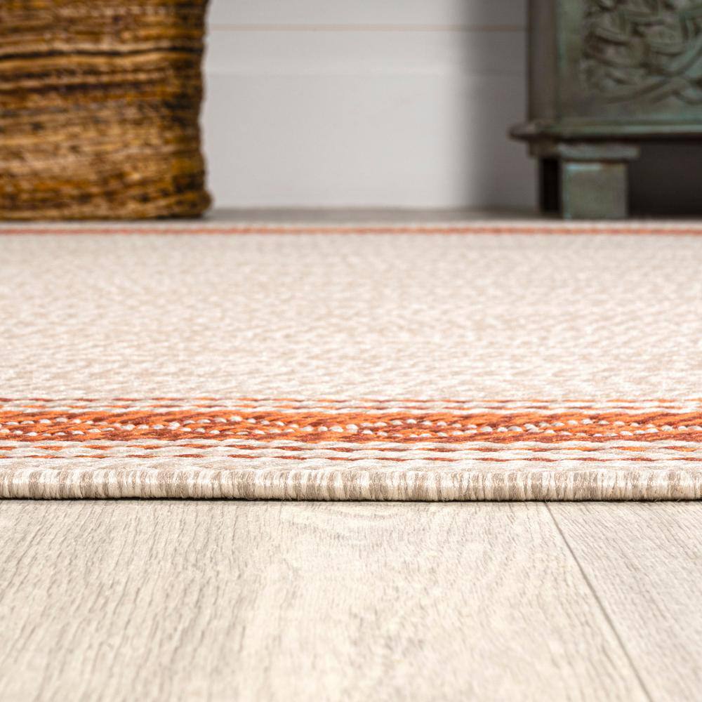 Modern Cream/Orange Geometric Indoor/Outdoor Synthetic Rug - 3' x 5'