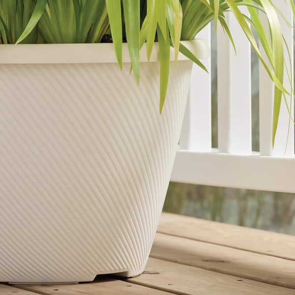 Vigoro Eleanora Large Cream Plastic Self-Watering Lightweight Round Planter (16 in. L x 16 in. W x 11.4 in. H)