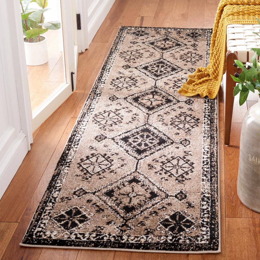 https://images.thdstatic.com/productImages/f247383e-fe17-4bfc-8581-bc6ab7fd361c/svn/brown-black-safavieh-area-rugs-vth293t-28-e1_1000.jpg