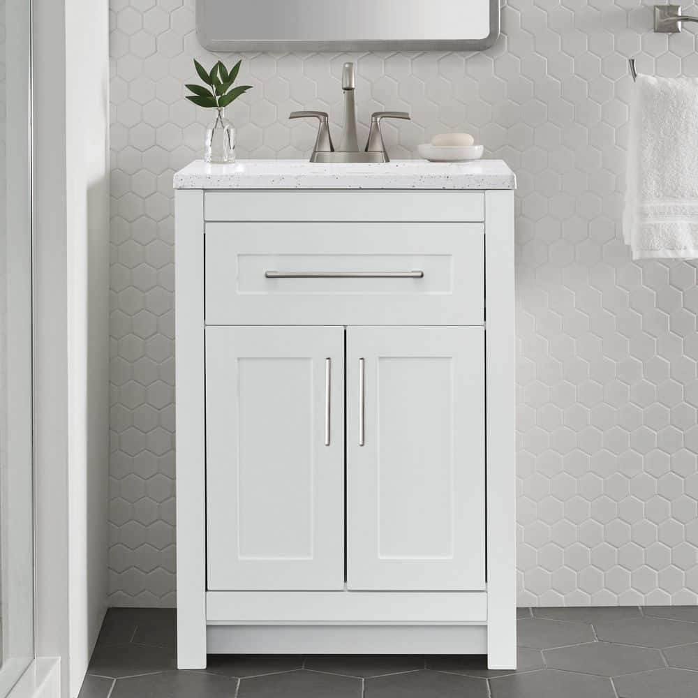 Williams Sonoma　　いちご型 Linon Home Decor Wednesday White Wood 13 in. W Jewelry