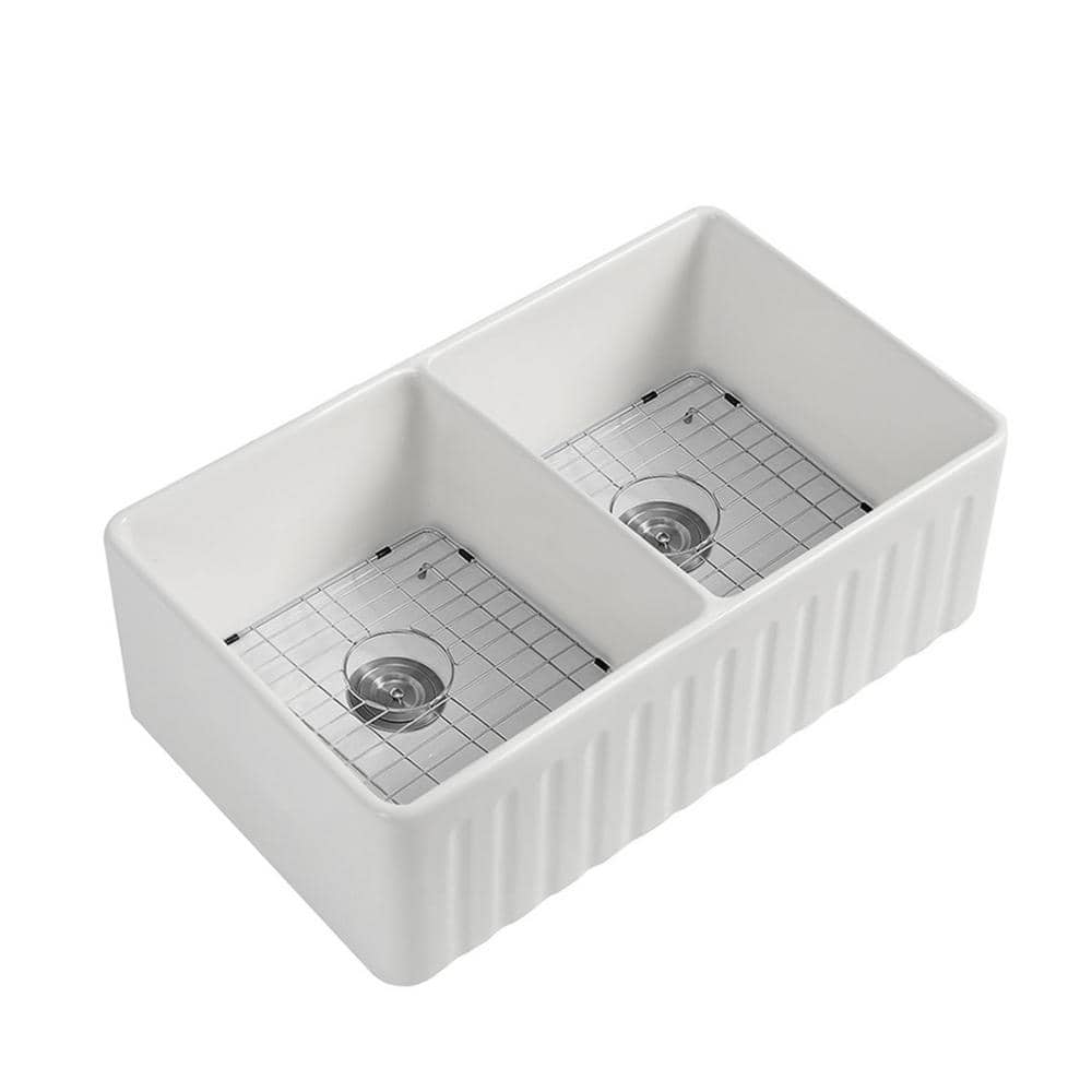 33 in. Farmhouse/Apron-Front Double Bowl (50/50) White Fireclay Kitchen Sin