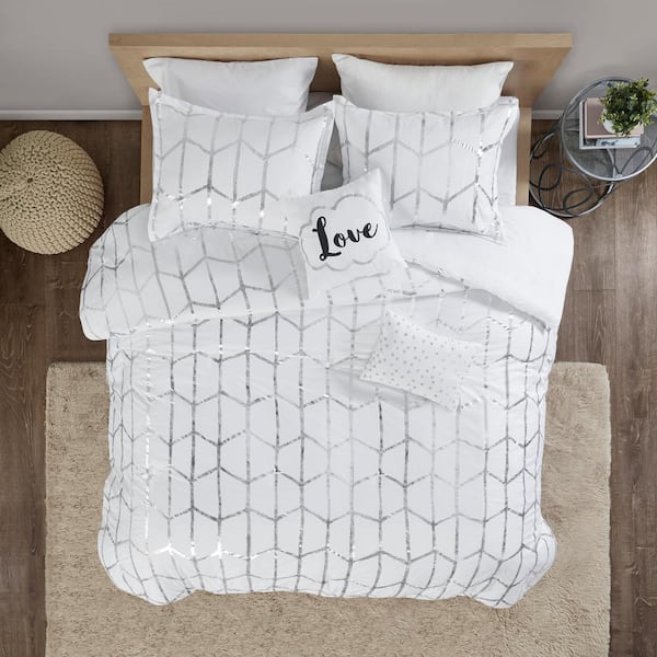 intelligent design khloe metallic printed duvet cover set