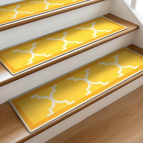 Kings Court Brooklyn Trellis Gold Modern Lattice Rubber Back Non-Skid 9 in. x 31 in. Stair Tread Cover (Set of 7)