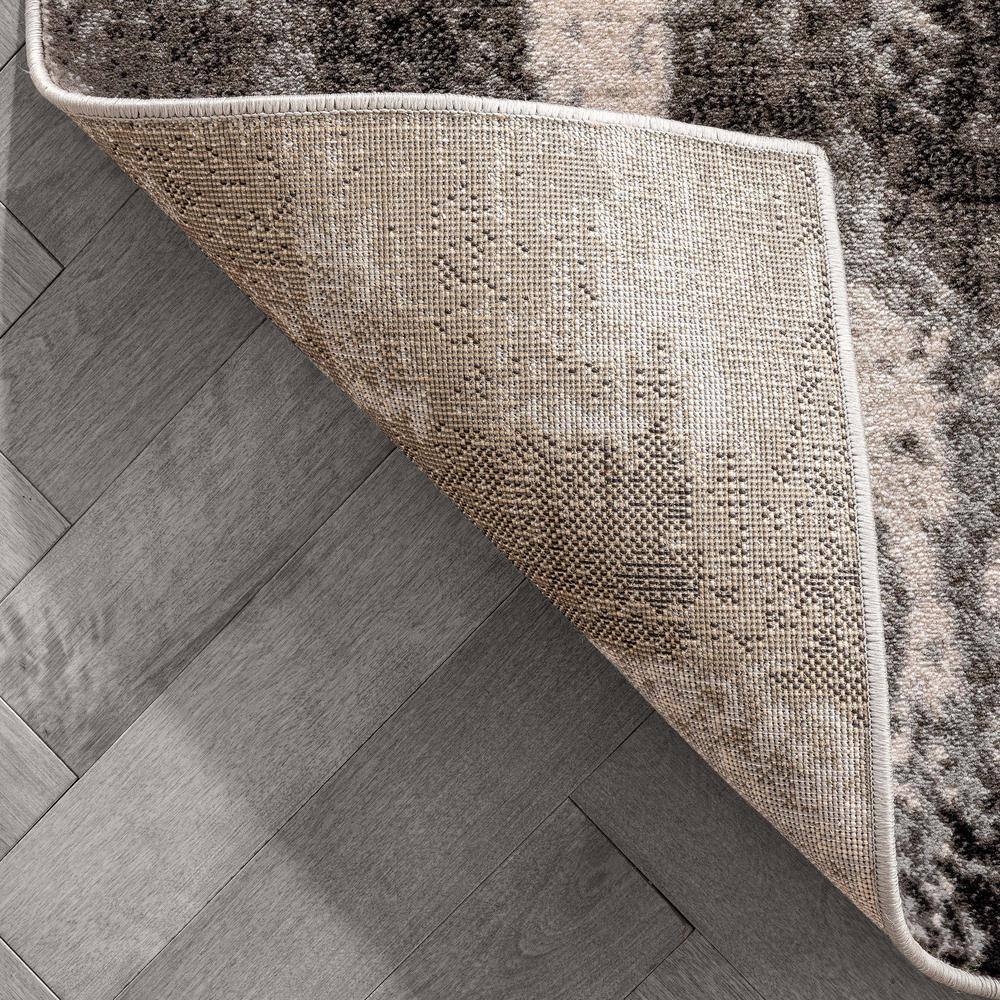 Kalia Grey Black Geometric Synthetic Runner Rug 2'3" x 7'3"