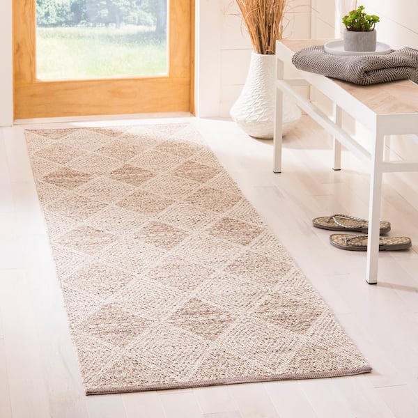 Montauk Beige 2 ft. x 5 ft. Geometric Runner Rug