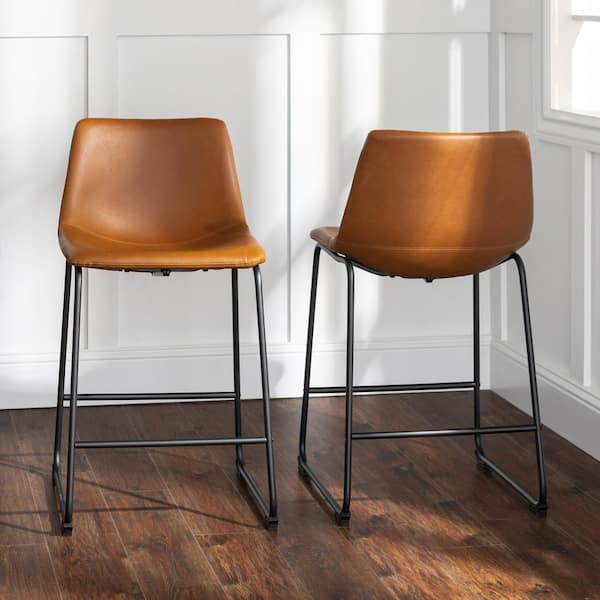 Walker Edison Furniture Company Wasatch 24 in. Whiskey Brown Low Back Metal Frame Counter Height Bar Stool with Faux Leather Seat (Set of 2)