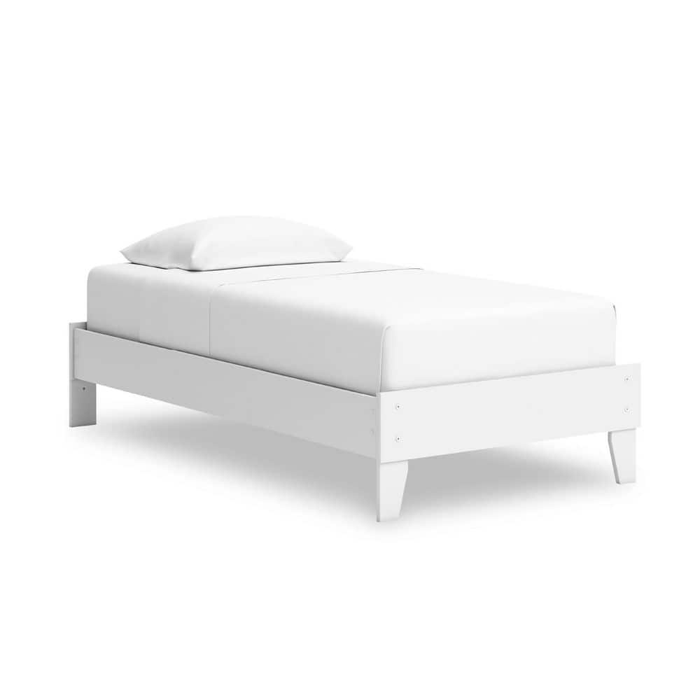 Hallityn White Twin Platform Bed