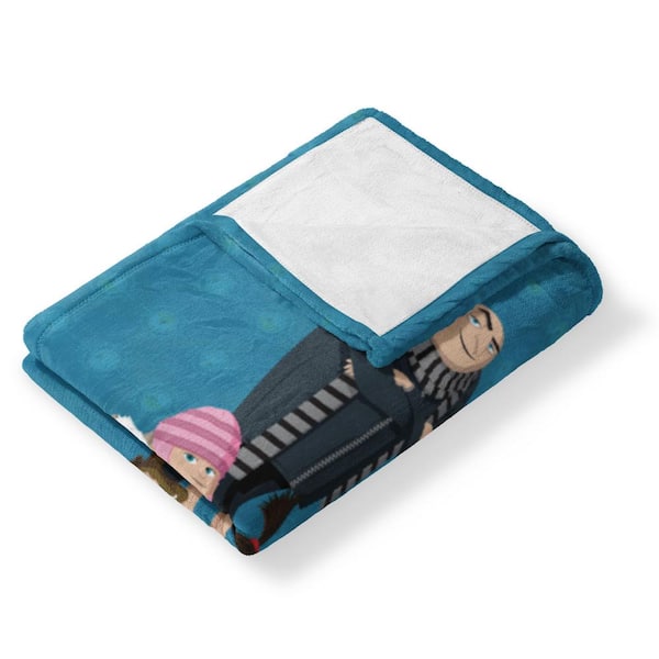 THE NORTHWEST GROUP Universal Despicable Me 4 Despicably Us Printed Cloud Throw, 50 x 60 inches