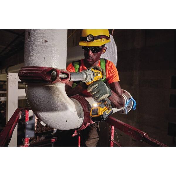 DEWALT - 20V MAX XR Cordless Brushless 1/2 in. Mid-Range Impact Wrench Detent Pin Anvil, (1) 20V 5.0Ah Battery, and Charger