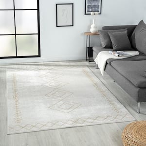 Cana Cream 5 ft. x 7 ft. Diamond Transitional Casual Synthetic Area Rug