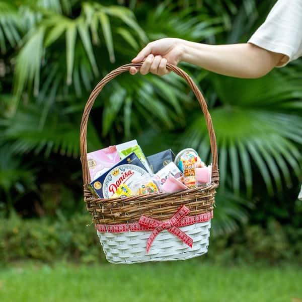 WICKERWISE Set of 3 Rattan Woven Baskets with Handle and Plastic