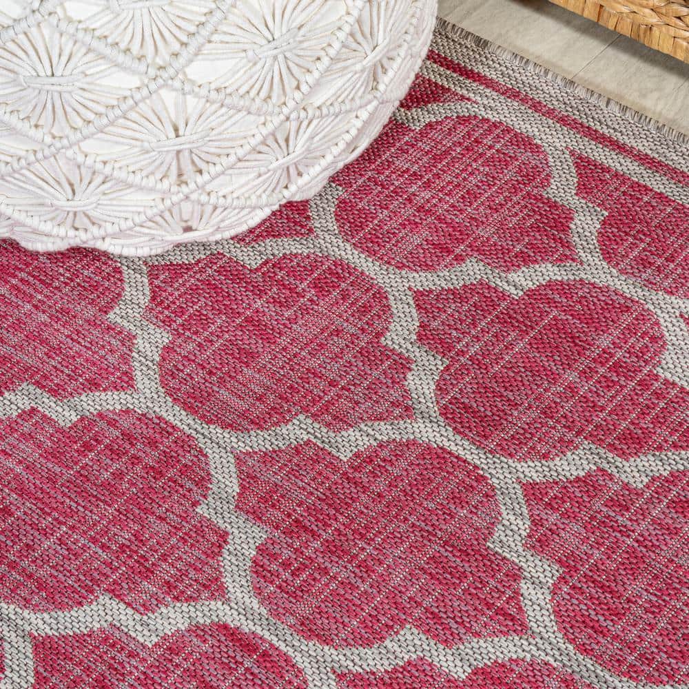 Fuchsia and Light Gray Reversible Indoor/Outdoor Trellis Rug