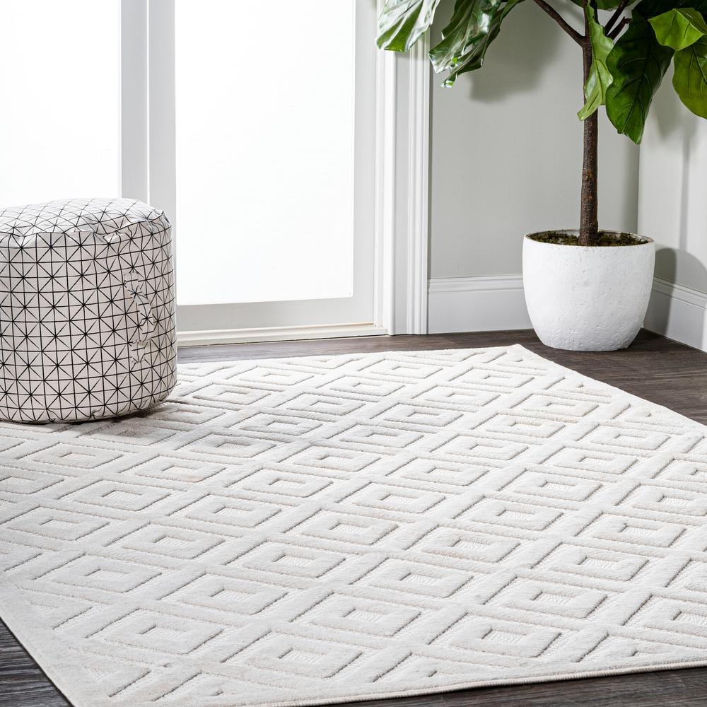 Ivory Geometric Synthetic Indoor/Outdoor Area Rug, 3 x 5