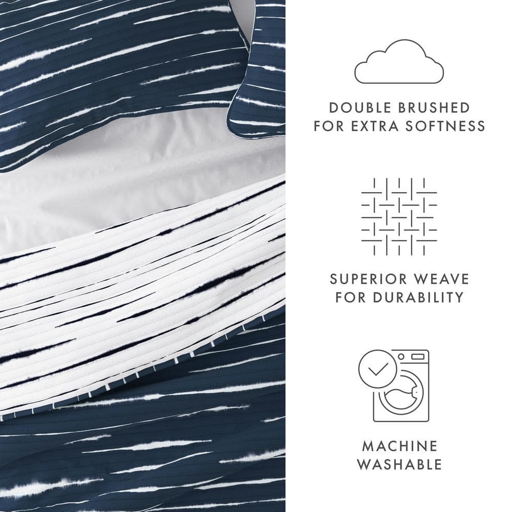 Navy and White Reversible Microfiber Full Quilt Set