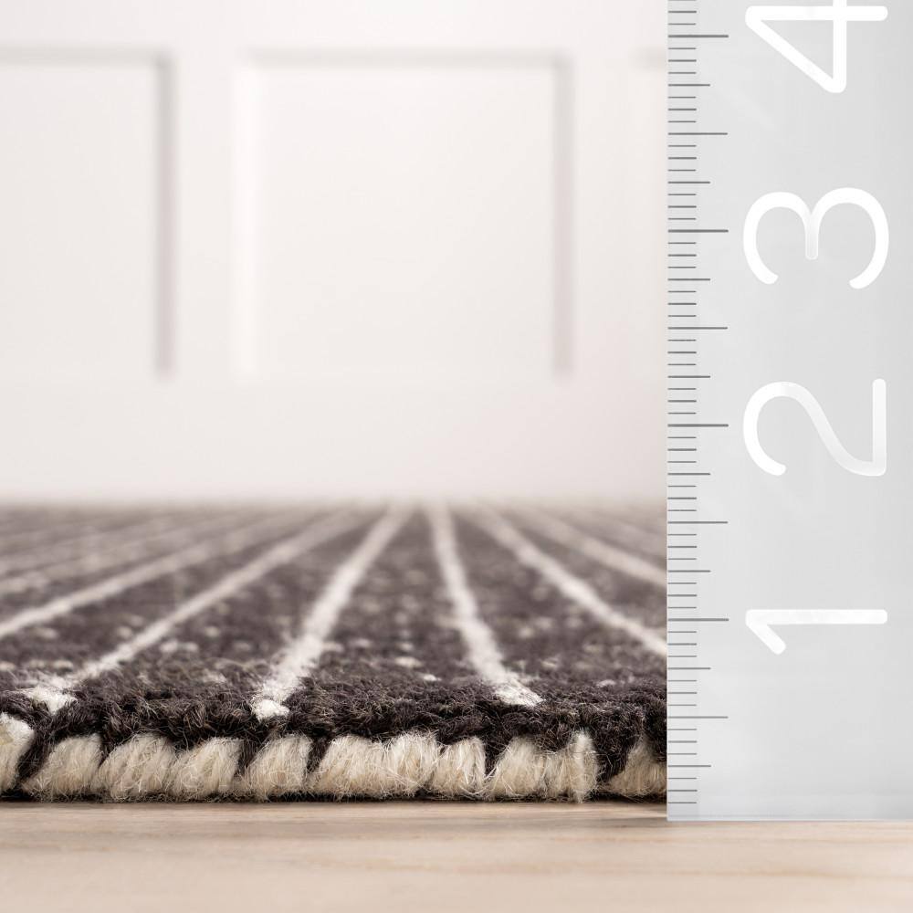 Hand-Tufted Charcoal Wool Rectangular Area Rug, 6' x 9'