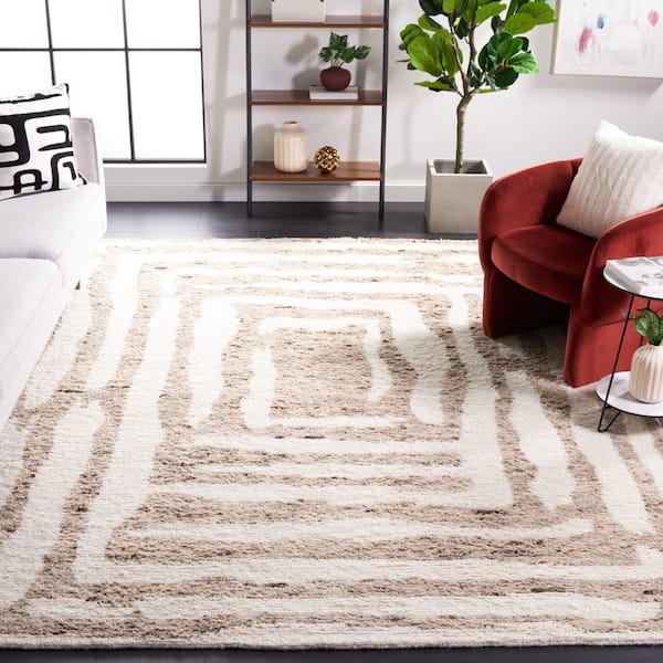 Casablanca 8 ft. x 10 ft. Ivory/Light Brown Geometric Area Rug