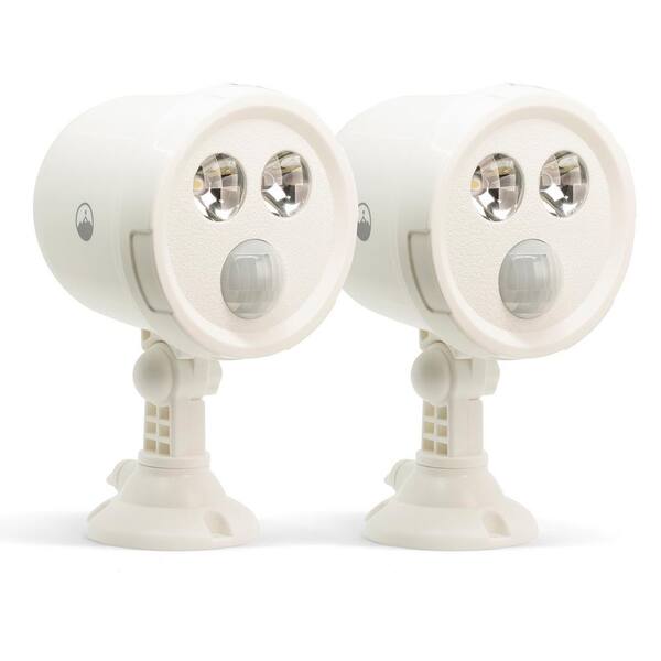 Fox & Summit Home Outdoor Motion Triggered Spot Light (2-Pack)