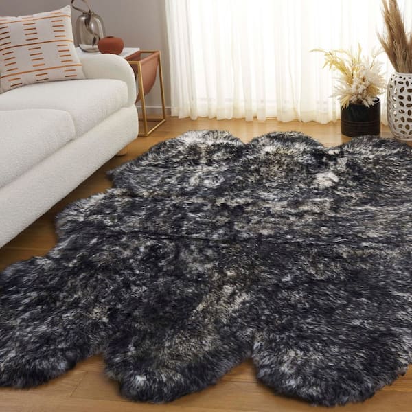 Sheep Skin 5 ft. x 8 ft. Ivory/Dark Charcoal Solid Color Gradient Area Rug