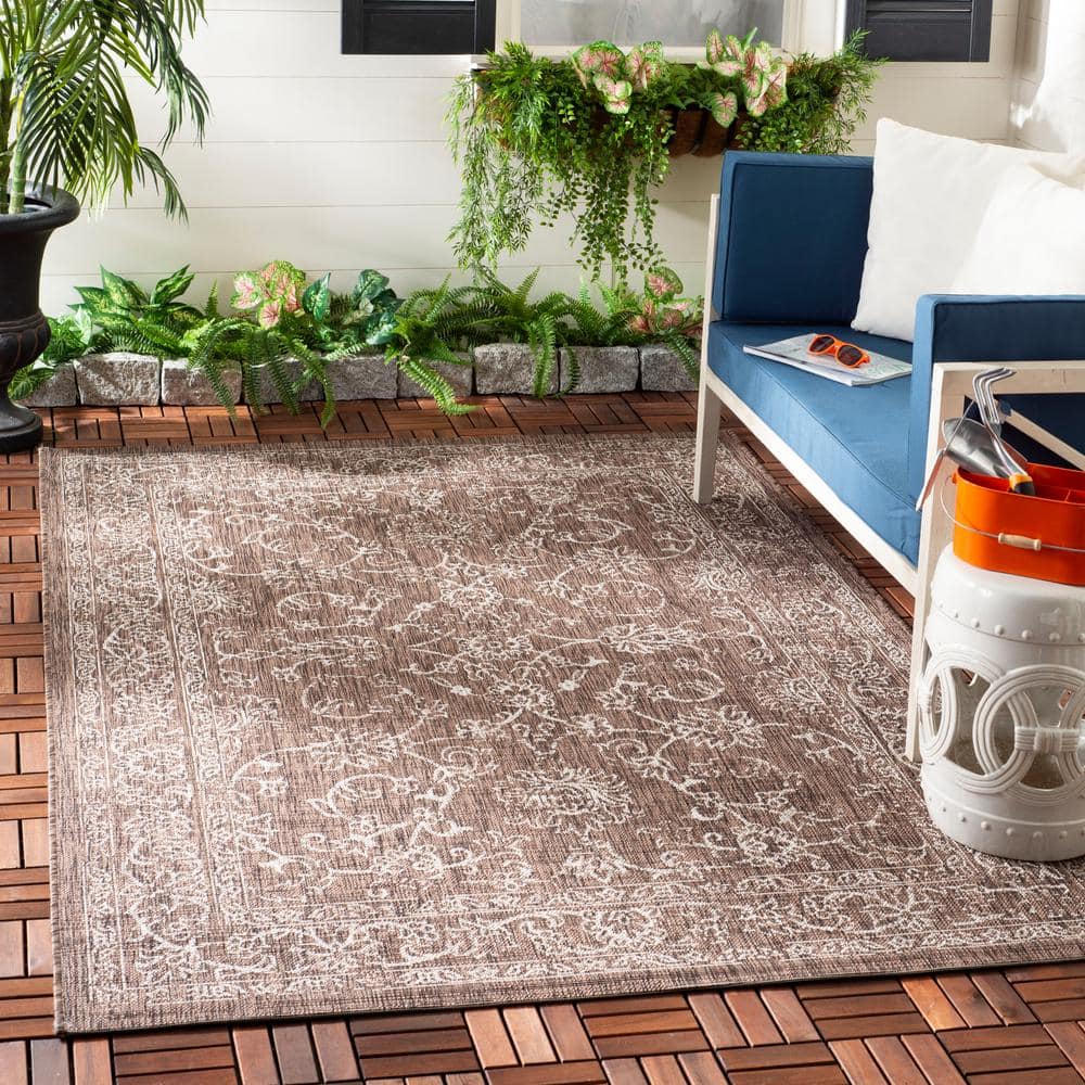 Reversible Brown Synthetic Indoor/Outdoor Rug, 31" x 4"