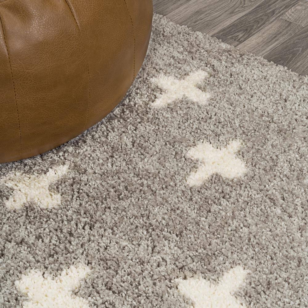 Gray and Ivory Geometric Shag Area Rug, 3x5 Feet