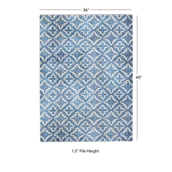 Linon Home Decor Marc Faux Rabbit Blue & White 3x5 Area rug