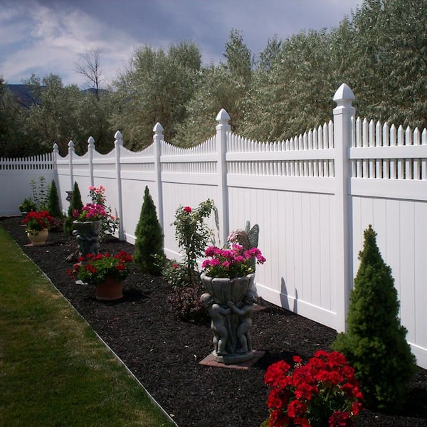 Dora 6 ft. H x 8 ft. W White Vinyl Privacy Fence Panel Kit