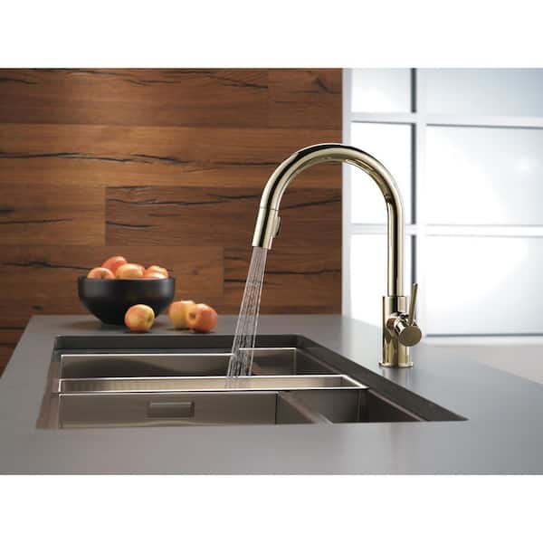 Trinsic Polished Nickel 15.69 in. H Pull Down Sprayer Kitchen Faucet with 360° Spout Swivel