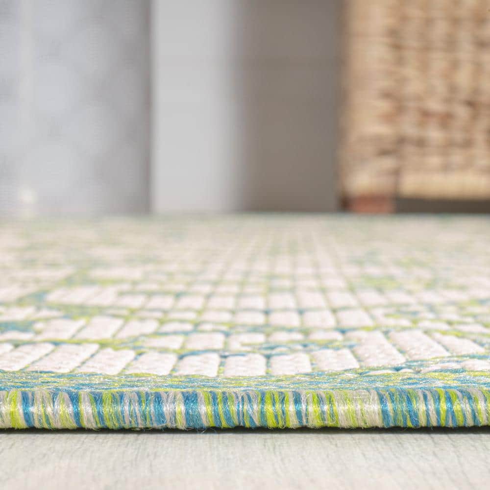 Vintage Filigree Cream/Green 5' Square Indoor/Outdoor Synthetic Rug