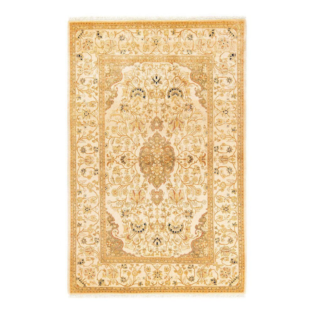 Ivory Hand-Knotted Wool Oriental 4' x 6' Rug