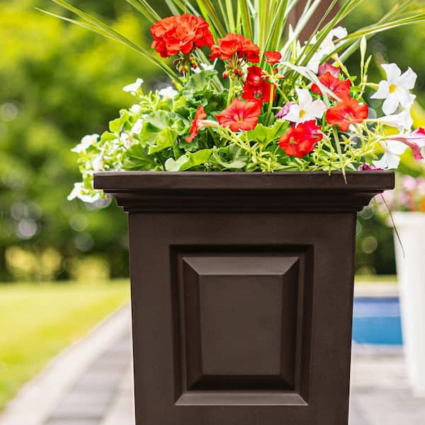 Mayne Nantucket 32 in. Tall Self-Watering Espresso Polyethylene