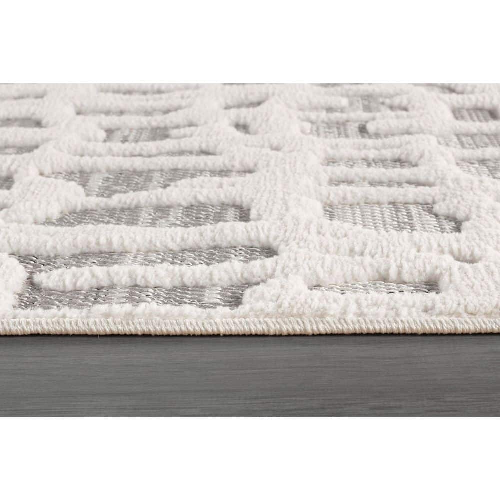Gray and White Synthetic Flat Woven Rectangular Area Rug 5' x 7'