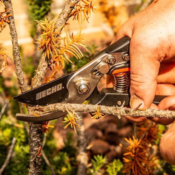 Pro Series Bypass Hand Pruner with Teflon Coated Steel Blades
