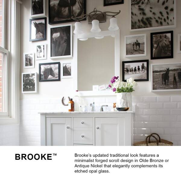 HINKLEY - Brooke 31.25 in. 4 Light Antique Nickel Vanity Light