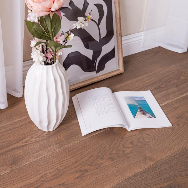 XXL Halliday Ridge White Oak 5/8 in. T x 9.45 in. W Tongue and Groove Engineered Hardwood Flooring (34.10 sq.ft./case)