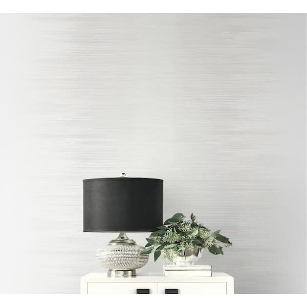 Catwalk Stria Metallic Silver and Pearl Paper Strippable Roll (Covers 60.75 sq. ft.)