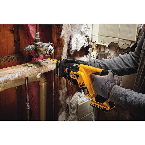 DeWalt DCS367B 20V MAX* XR Brushless Compact Reciprocating Saw (Tool Only)