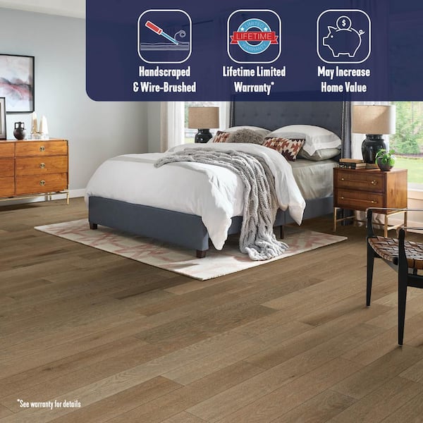 American Vintage Urban Coastal Red Oak 3/4 in. T x 5 in. W Scraped Solid Hardwood Flooring (23.5 sq.ft./ctn)