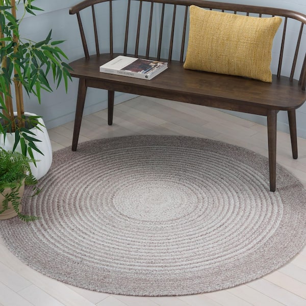 Braided 5 ft. x 5 ft. Light Gray Border Striped Gradient Round Area Rug