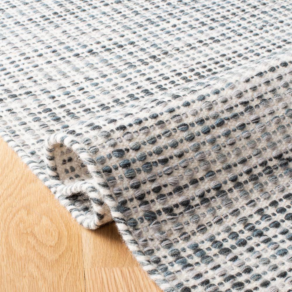 Gray and Ivory Hand-Tufted Wool Rectangular Rug 3' x 5'