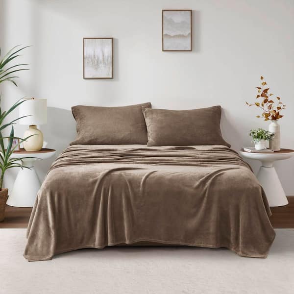 Soloft Plush 4-Piece Brown Polyester Queen Sheet Set