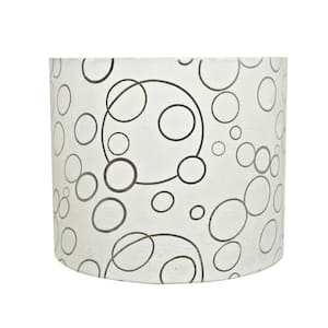 Aspen Creative Corporation 12 in. x 10 in. White and Silver Circle