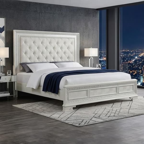 Miamy Creamy White and Silver Wood Frame Queen Panel Bed