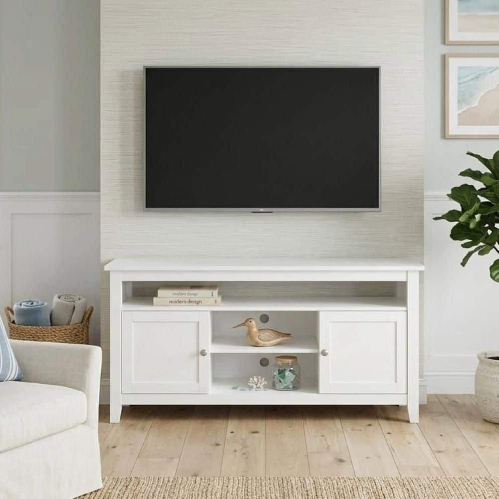 International Concepts Sturbridge White 57 in. W TV Entertainment
