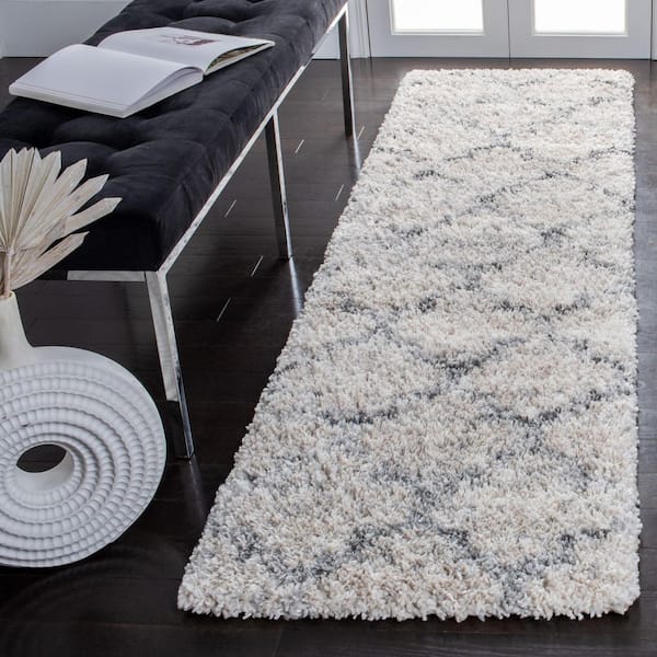 Fontana Shag 2 ft. x 6 ft. Gray/Ivory Distressed Trellis Runner Rug