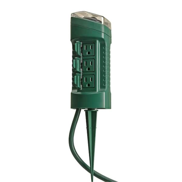 Woods 15-Amp Outdoor Plug-In Photocell Light Sensor 6-Outlet Yard Stake Timer with 6 ft. Cord, Green