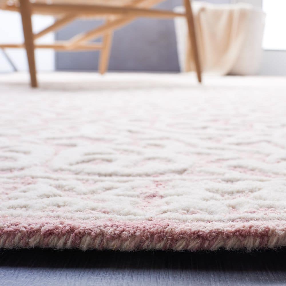 Handmade Pink and Ivory Floral Wool Tufted Rug, 4' x 6'