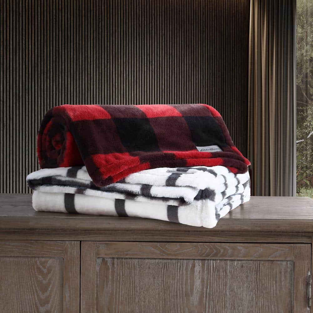 Luxurious Cabin Plaid Red Reversible Throw Blanket with Sherpa Reverse