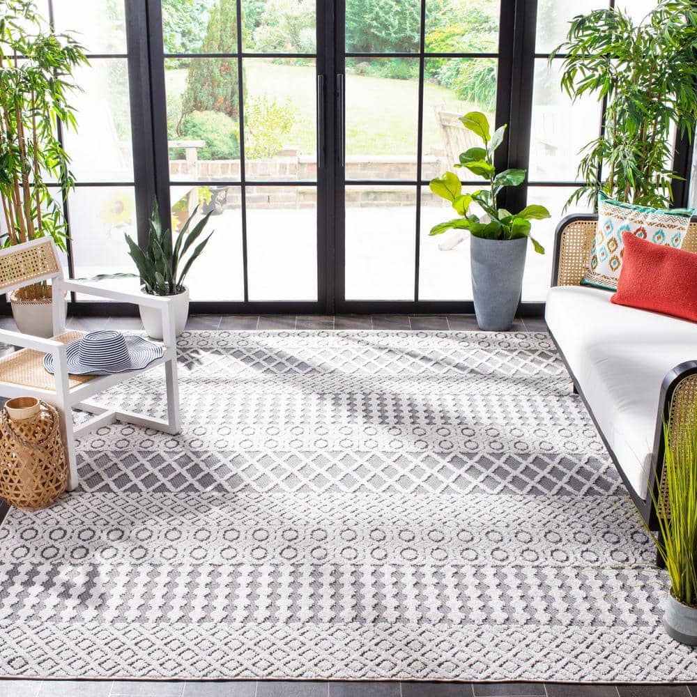 Ivory and Grey Geometric 9' x 12' Synthetic Indoor/Outdoor Rug