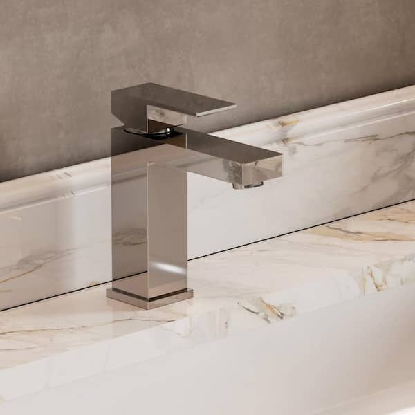CRANACH GOUGH Single-Hole Single-Handle Bathroom Faucet in Polished Chrome